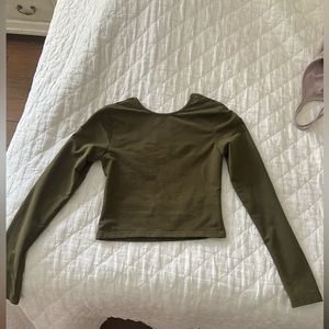 Backless long sleeve top